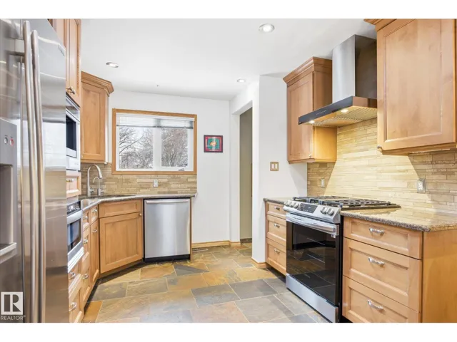 10222 73 ST NW, Edmonton, Alberta T6A2X1