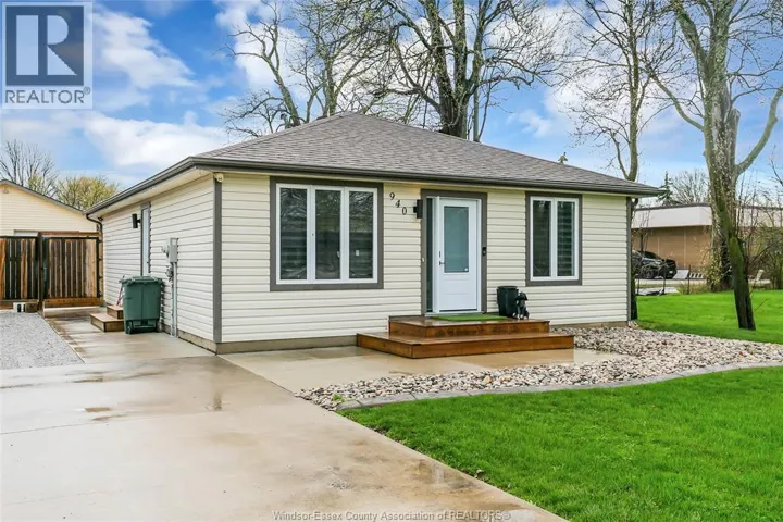 940 MAPLE AVENUE, Stoney Point, Ontario N0R1N0
