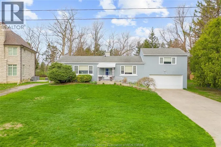 3985 ROSELAND DRIVE Unit# E, Windsor, Ontario N9G1Y5