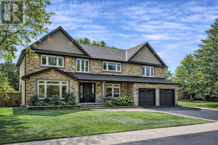 2068 MISSISSAUGA ROAD, Mississauga (Sheridan), Ontario L5H2K6