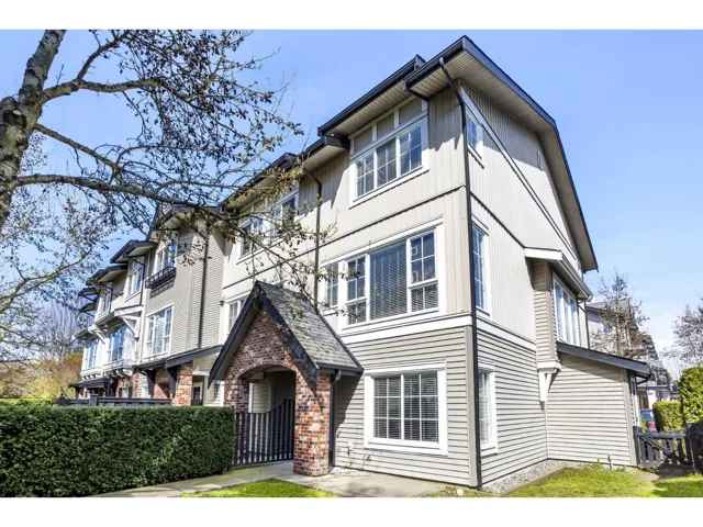19 2450 161A STREET, Surrey, British Columbia V3Z8K4