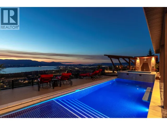 722 Kuipers Crescent, Kelowna, British Columbia V1W5B2