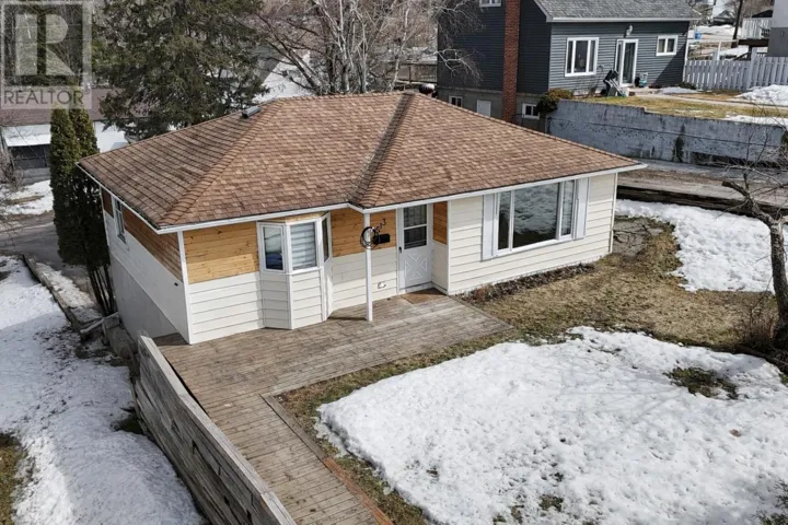 513 Sixth Avenue S, Kenora, Ontario P9N2C4