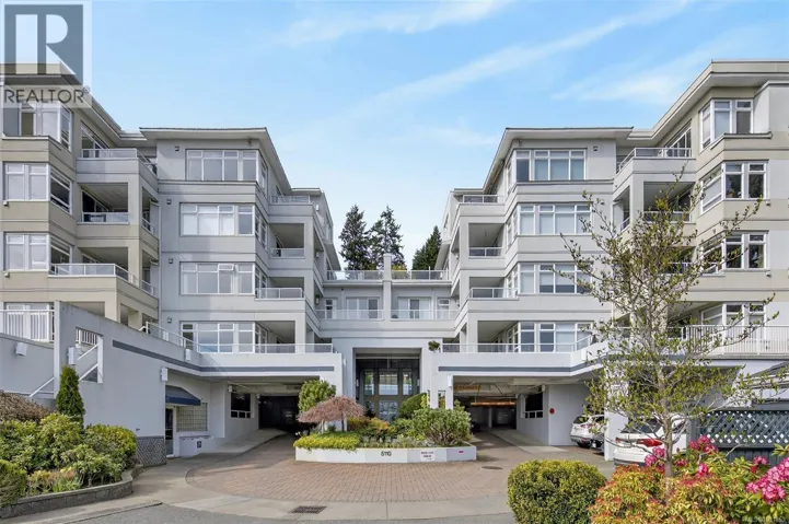 206 5110 Cordova Bay Rd, Saanich, British Columbia V8Y2K5