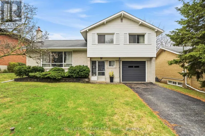 31 COBHAM CRESCENT, Toronto (Victoria Village), Ontario M4A1V7