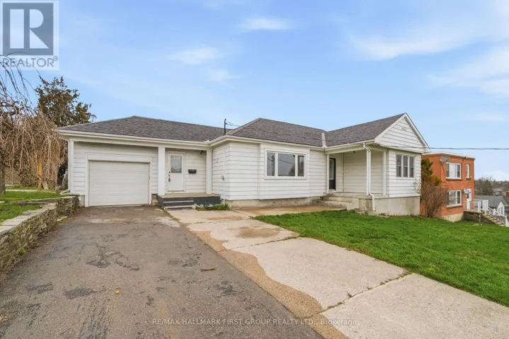 16 SUTCLIFFE BOULEVARD, Quinte West (Trenton Ward), Ontario K8V3M5