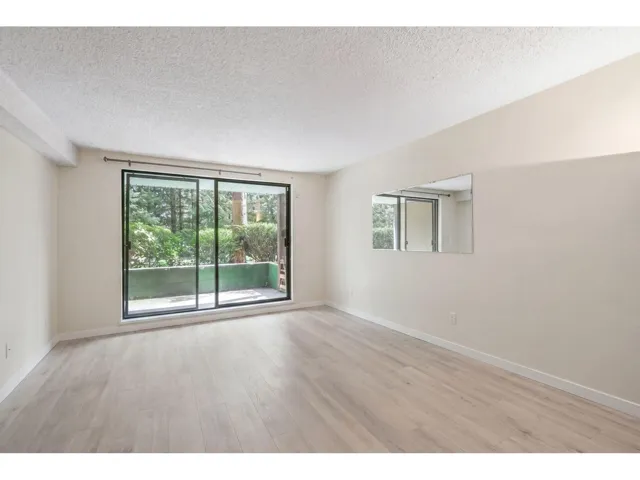 106 10626 151A STREET, Surrey, British Columbia V3R8K7