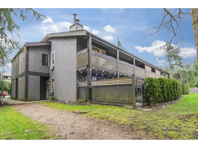 114 34909 OLD YALE ROAD, Abbotsford, British Columbia V3G2E7