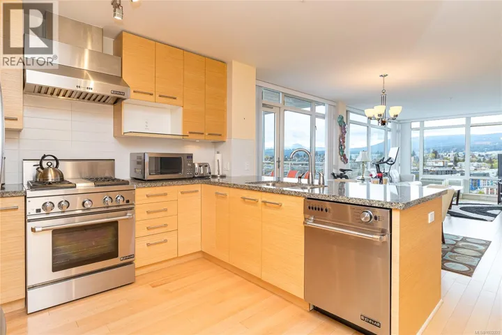 1402 38 Front St, Nanaimo, British Columbia V9R0B8