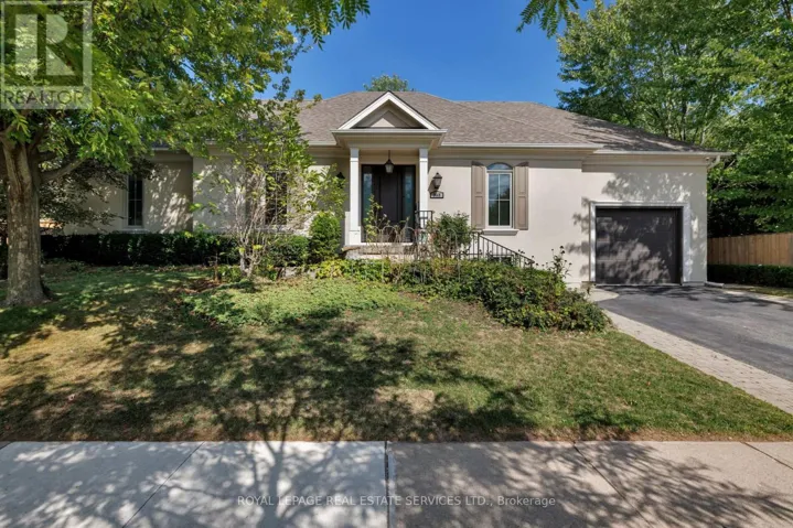 2448 BRIDGE ROAD, Oakville (WO West), Ontario L6L5C2