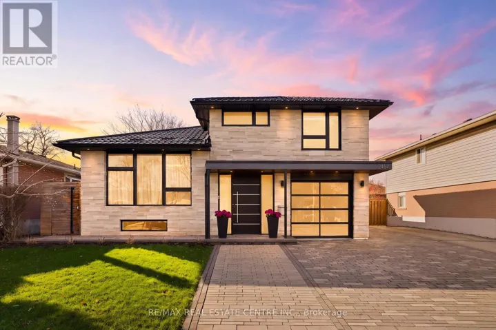 2467 BONNER ROAD, Mississauga (Clarkson), Ontario L5J2E1