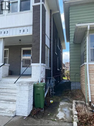 781 GLADSTONE AVENUE, Windsor, Ontario N9A2R1