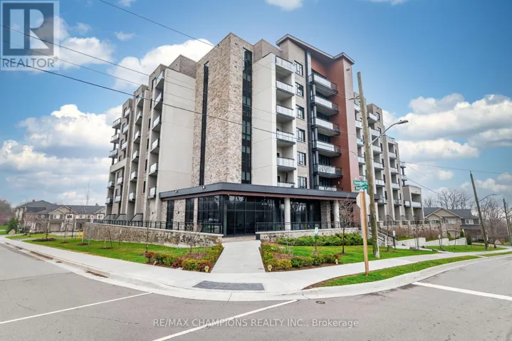 30 HAMILTON STREET, Hamilton (Waterdown), Ontario L8B1V8
