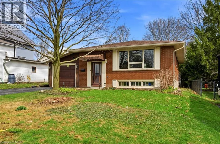 13 GREENWOOD Drive, New Hamburg, Ontario N3A1L1