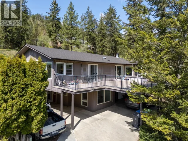 400 Clifton Road, Kelowna, British Columbia V1V1A5