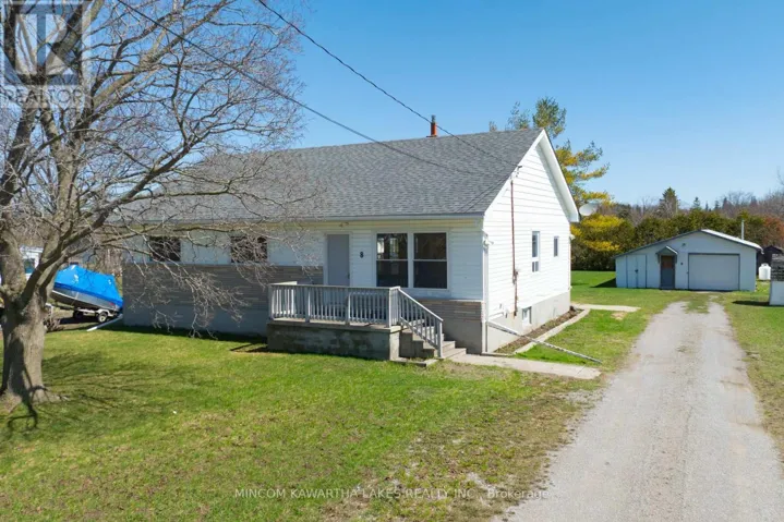 8 WEST STREET N, Kawartha Lakes (Fenelon Falls), Ontario K0M1N0