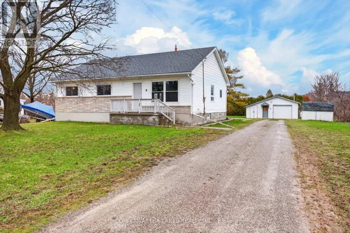 8 WEST STREET N, Kawartha Lakes (Fenelon Falls), Ontario K0M1N0