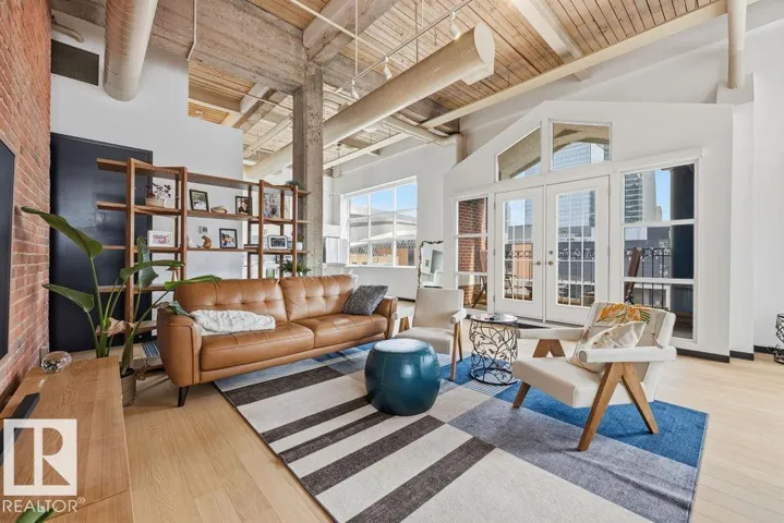 #301 10330 104 ST NW, Edmonton, Alberta T5J1C2