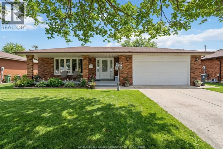 386 WOODRIDGE, Tecumseh, Ontario N8N3A8