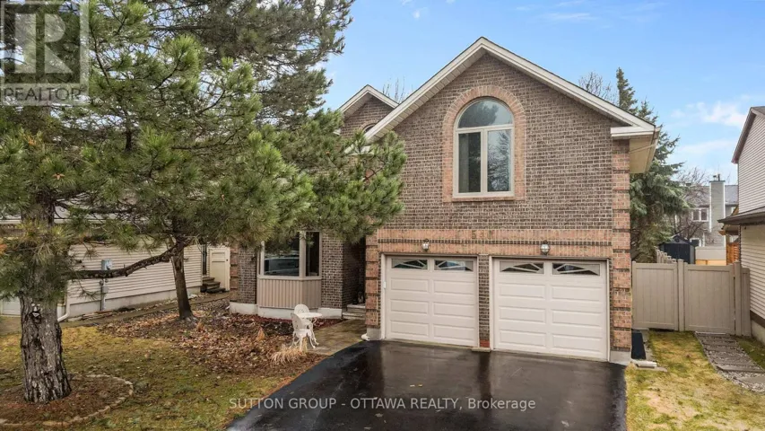 540 DES CONIFERS CRESCENT, Ottawa, Ontario K4A3E2