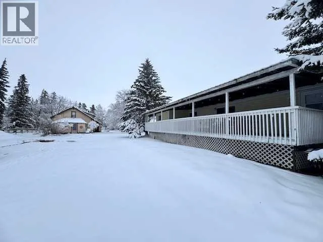 NE 27-52-3-W4th 52040 RR 32 A&B, Rural Vermilion River, County of, Alberta T0B2X0