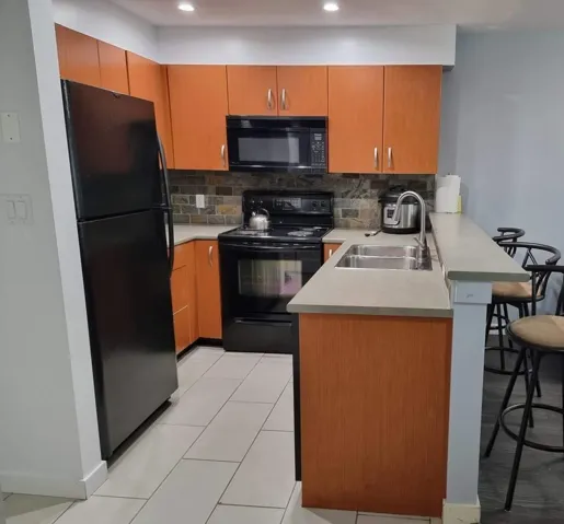211 20750 DUNCAN WAY, Langley, British Columbia V3A9J6