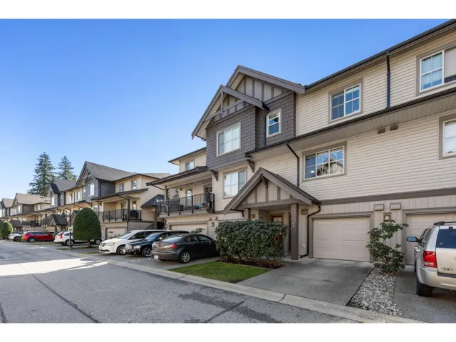 9525 204 STREET, Langley, British Columbia V1M0B9