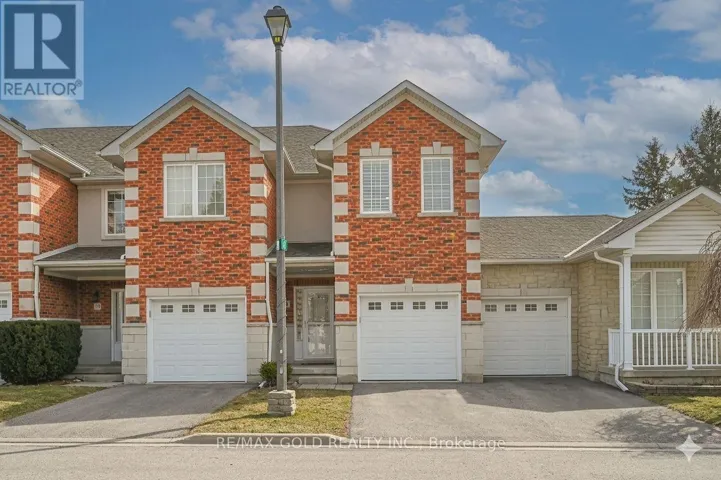 9 - 81 VALRIDGE DRIVE, Hamilton (Ancaster), Ontario L9G5B7