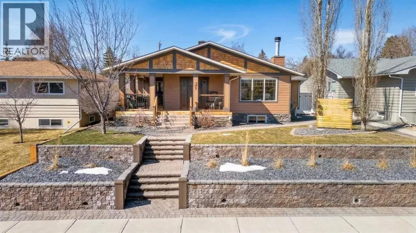 31 Rosetree Road NW, Calgary, Alberta T2K1M8