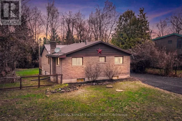 30 WOODS AVENUE, Kawartha Lakes (Emily), Ontario K0L2W0