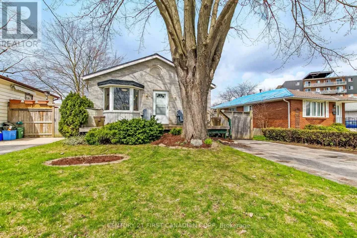 114 CONNAUGHT AVENUE, London East (East G), Ontario N5Y3A6