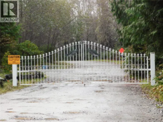 1169 First St, Ucluelet, British Columbia V0R3A0