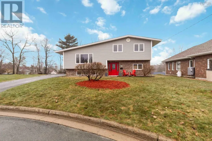 52 Stoneridge Court, Bridgewater, Nova Scotia B4V3T9