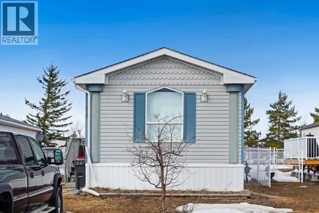 220, Silver Pointe Dr, Rural Grande Prairie No. 1, County of, Alberta T8W5K5