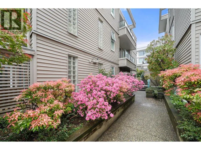 305 1318 W 6TH AVENUE, Vancouver, British Columbia V6H1A7