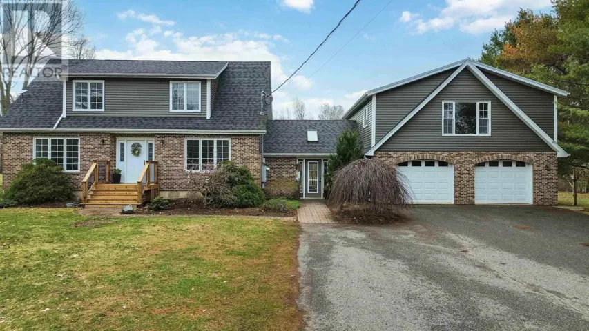 690 Maple Street, East Berwick, Nova Scotia B0P1E0