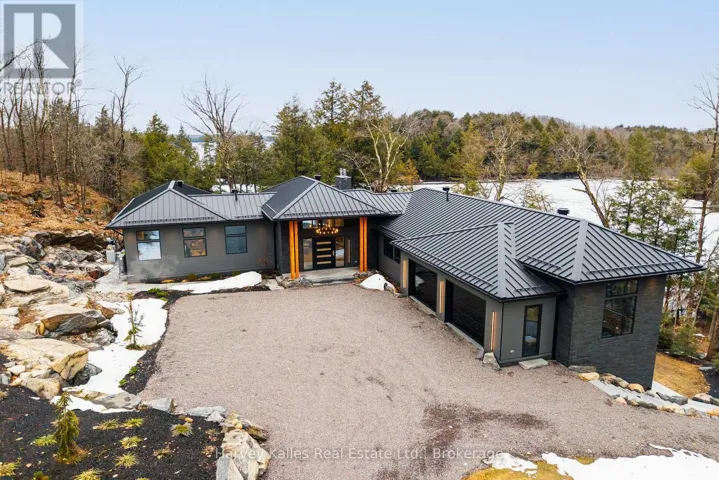 2 - 1013 HALL'S ROAD, Muskoka Lakes (Medora), Ontario P0B1J0