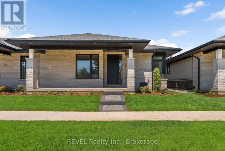 8 ACCURSI CRESCENT, Pelham (Fonthill), Ontario L0S1E2