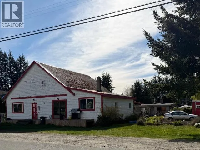 6479 SUTHERLAND AVE, Powell River, British Columbia None