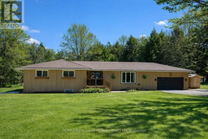 31 LAKE FOREST DRIVE, McDougall, Ontario P2A2W9