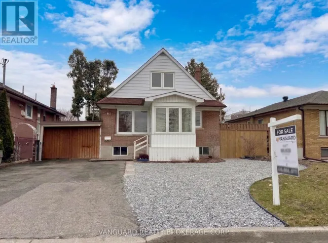 69 JOYCE PARKWAY, Toronto (Yorkdale-Glen Park), Ontario M6B2T3