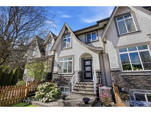 20919 80 AVENUE, Langley, British Columbia V2Y0R3