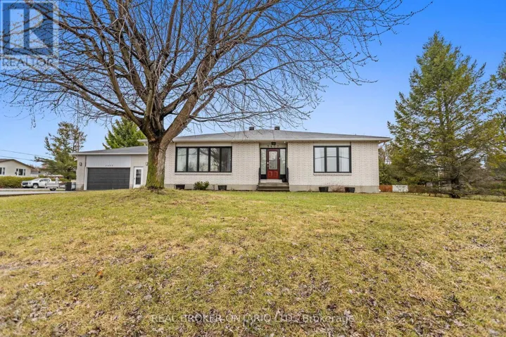 5400 OSGOODE MAIN STREET, Ottawa, Ontario K0A2W0