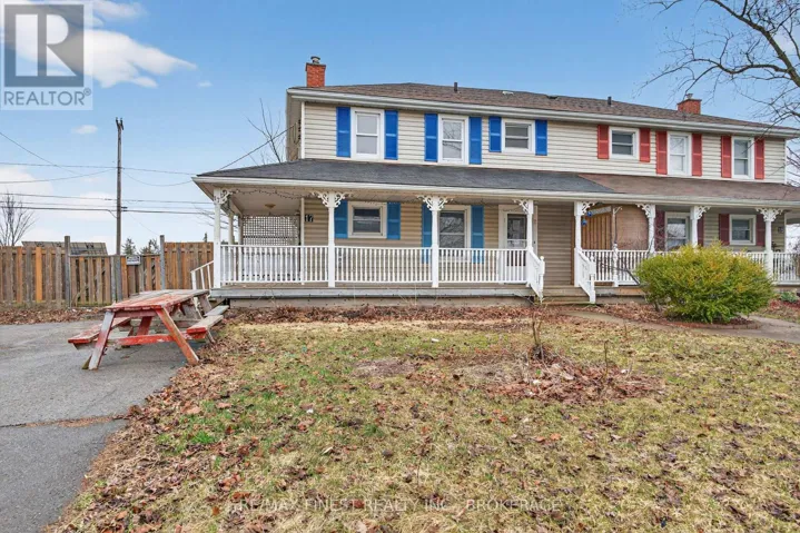 17 LONDON AVENUE, Prince Edward County (Hallowell), Ontario K0K2T0