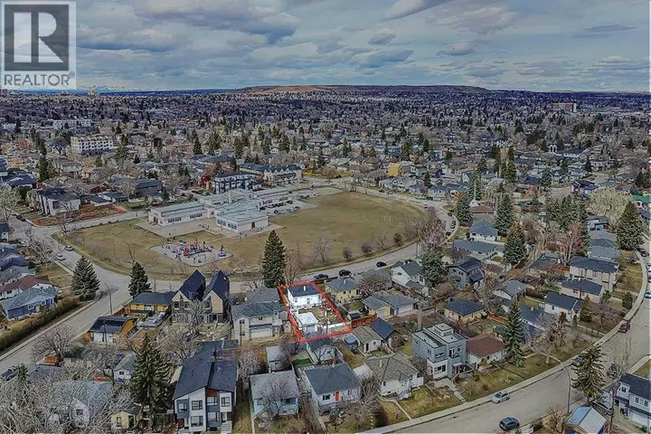 1914 5 Street NE, Calgary, Alberta T2E3X5