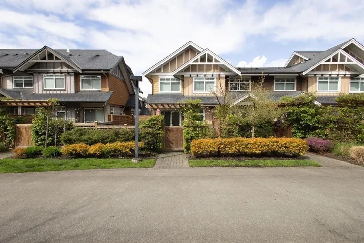 92 2979 156 STREET, Surrey, British Columbia V3Z8V8