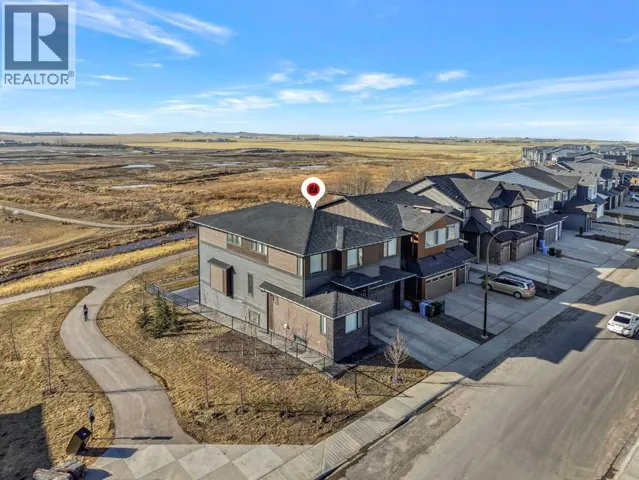 351 Lucas Way NW, Calgary, Alberta T3P1Z3