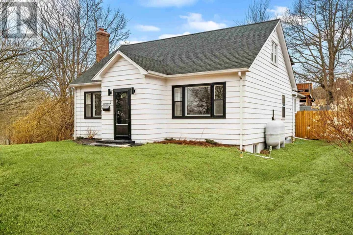 3 Scotsburn Avenue, Dartmouth, Nova Scotia B2X1P8