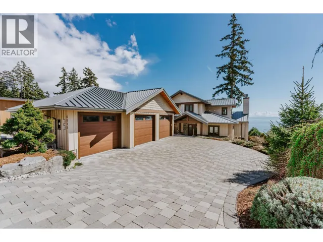 6035 SILVERSTONE LANE, Sechelt, British Columbia V7Z0T8