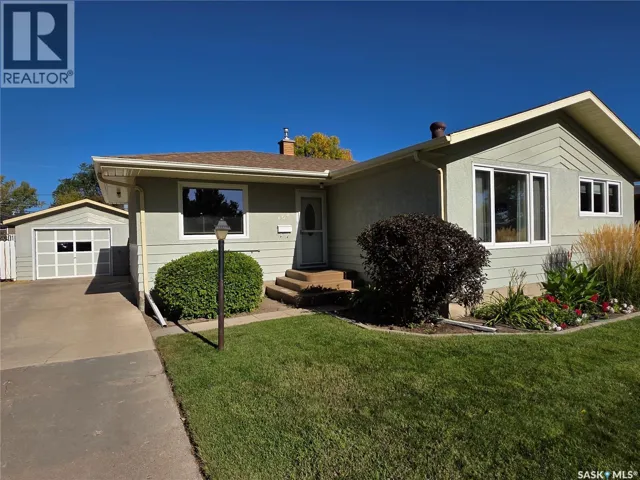464 MacDonald DRIVE, Swift Current, Saskatchewan S9H1L9